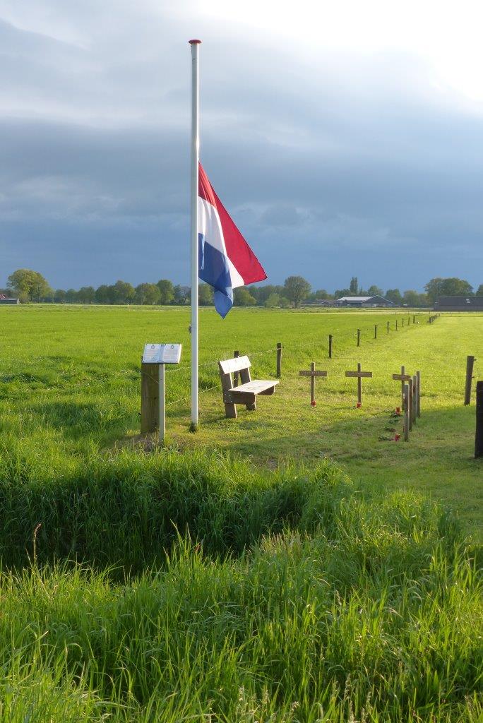 006 Dodenherdenking Bloemenkampsweg (13)