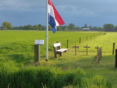 006 Dodenherdenking Bloemenkampsweg (13)