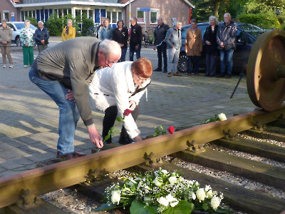 011 Dodenherdenking Nijverdalseweg 