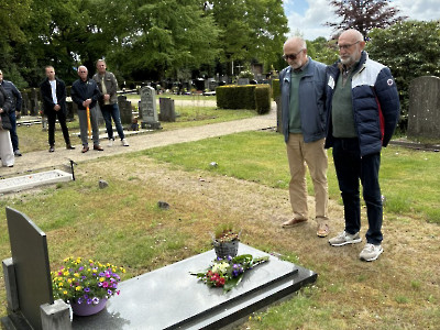Dodenherdenking Raalter begraafplaats 03