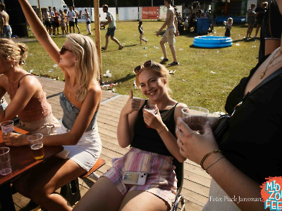 Midzomerfeest Sfeer opnames van de Zondag