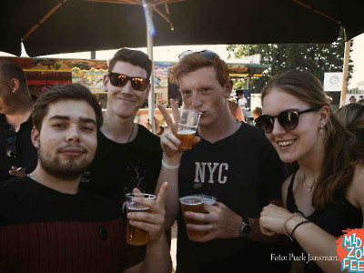 Midzomerfeest Sfeer opnames van de Zondag