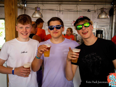 Midzomerfeest Sfeer opnames van de Zondag