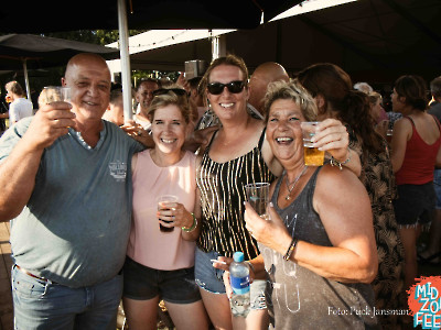 Midzomerfeest Sfeer opnames van de Zondag