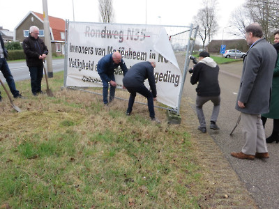 Protestspandoek N35 verwijderen (03)